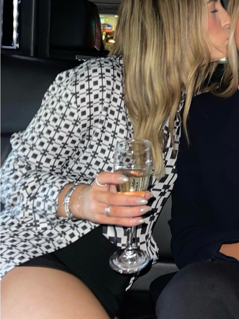 Steve Madden Black and White Geometric Button-Up